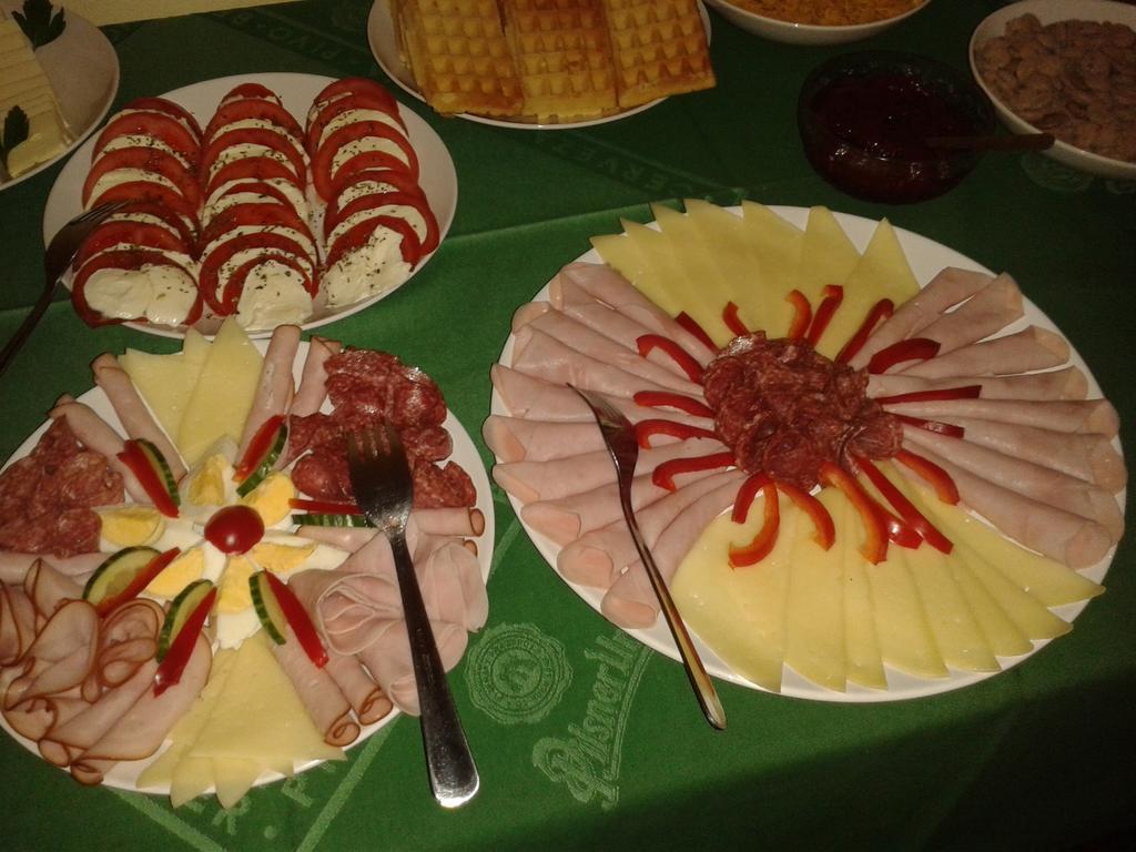 Chata Jawa Hotel Strazne Luaran gambar