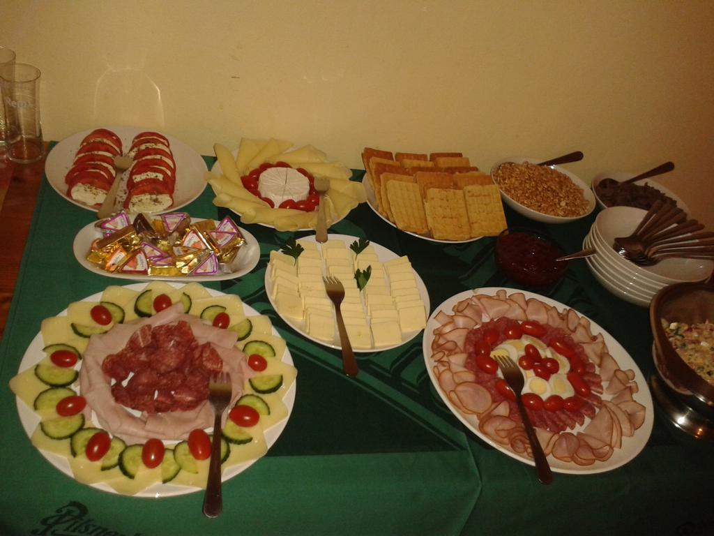 Chata Jawa Hotel Strazne Luaran gambar