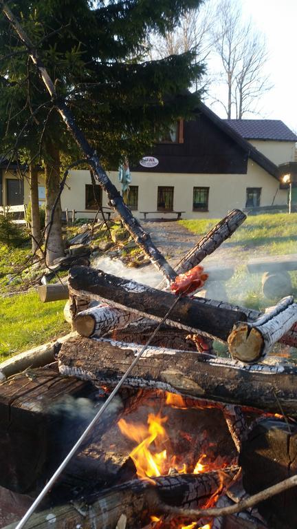 Chata Jawa Hotel Strazne Luaran gambar
