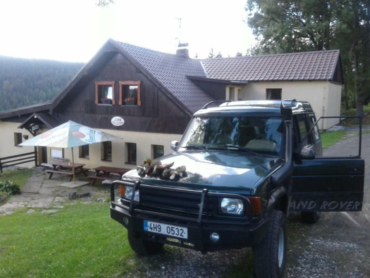 Chata Jawa Hotel Strazne Luaran gambar